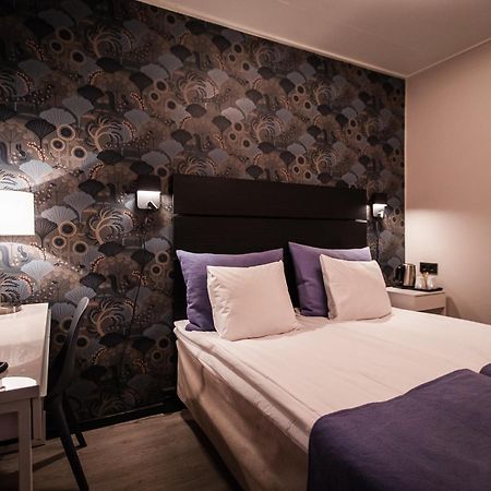 Hotel Aakenus โรวานิเอมิ ภายนอก รูปภาพ