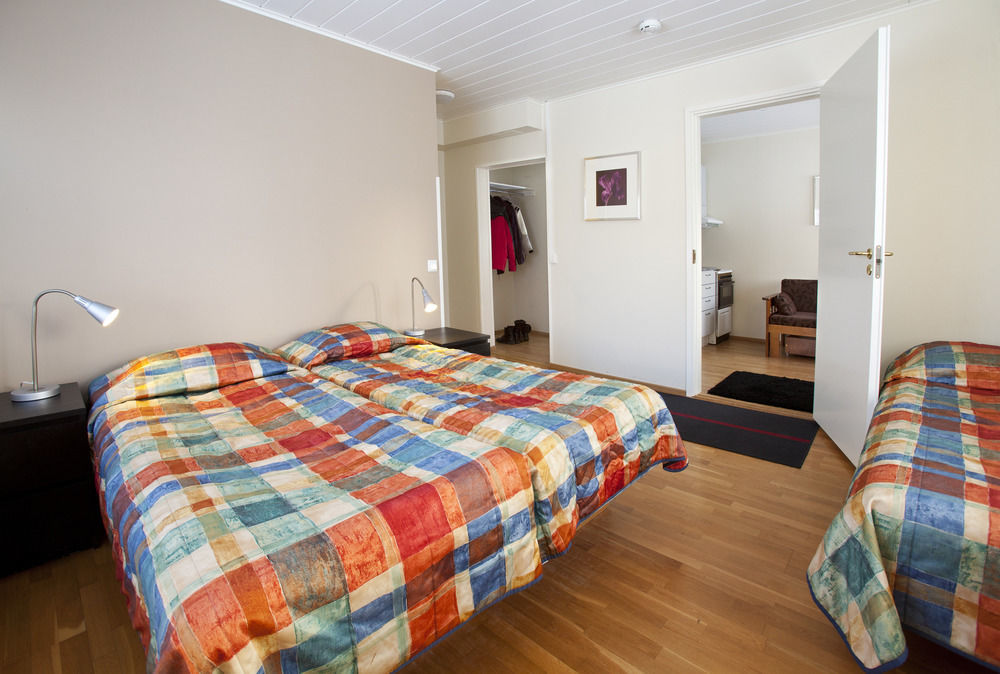 Hotel Aakenus โรวานิเอมิ ภายนอก รูปภาพ