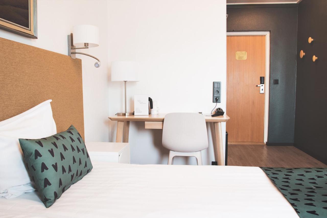Hotel Aakenus โรวานิเอมิ ภายนอก รูปภาพ
