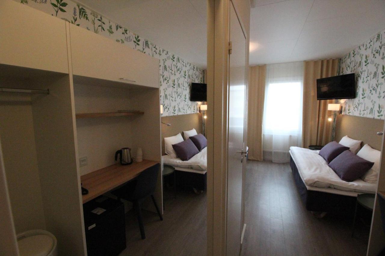 Hotel Aakenus โรวานิเอมิ ภายนอก รูปภาพ