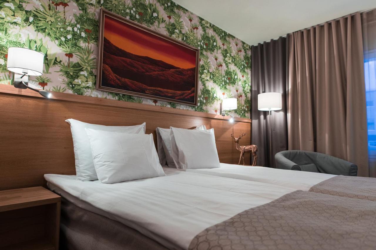 Hotel Aakenus โรวานิเอมิ ภายนอก รูปภาพ
