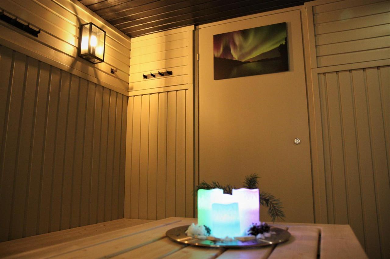 Hotel Aakenus โรวานิเอมิ ภายนอก รูปภาพ